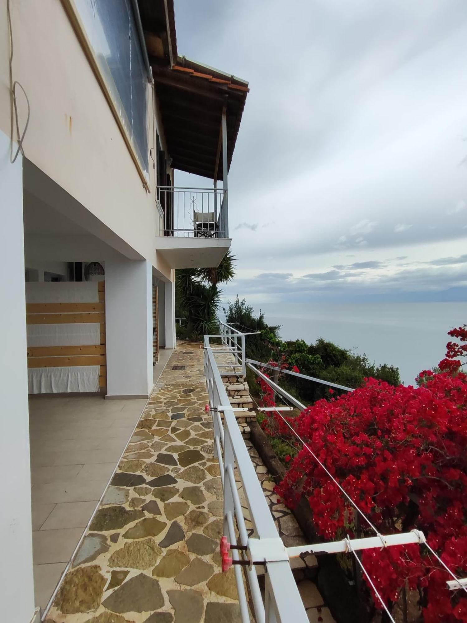 Thea Monastiraki Bed & Breakfast ภายนอก รูปภาพ